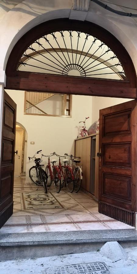 סירקוזה Sea-View Terrace & Bikes Moon Ortigia Holiday Home מראה חיצוני תמונה