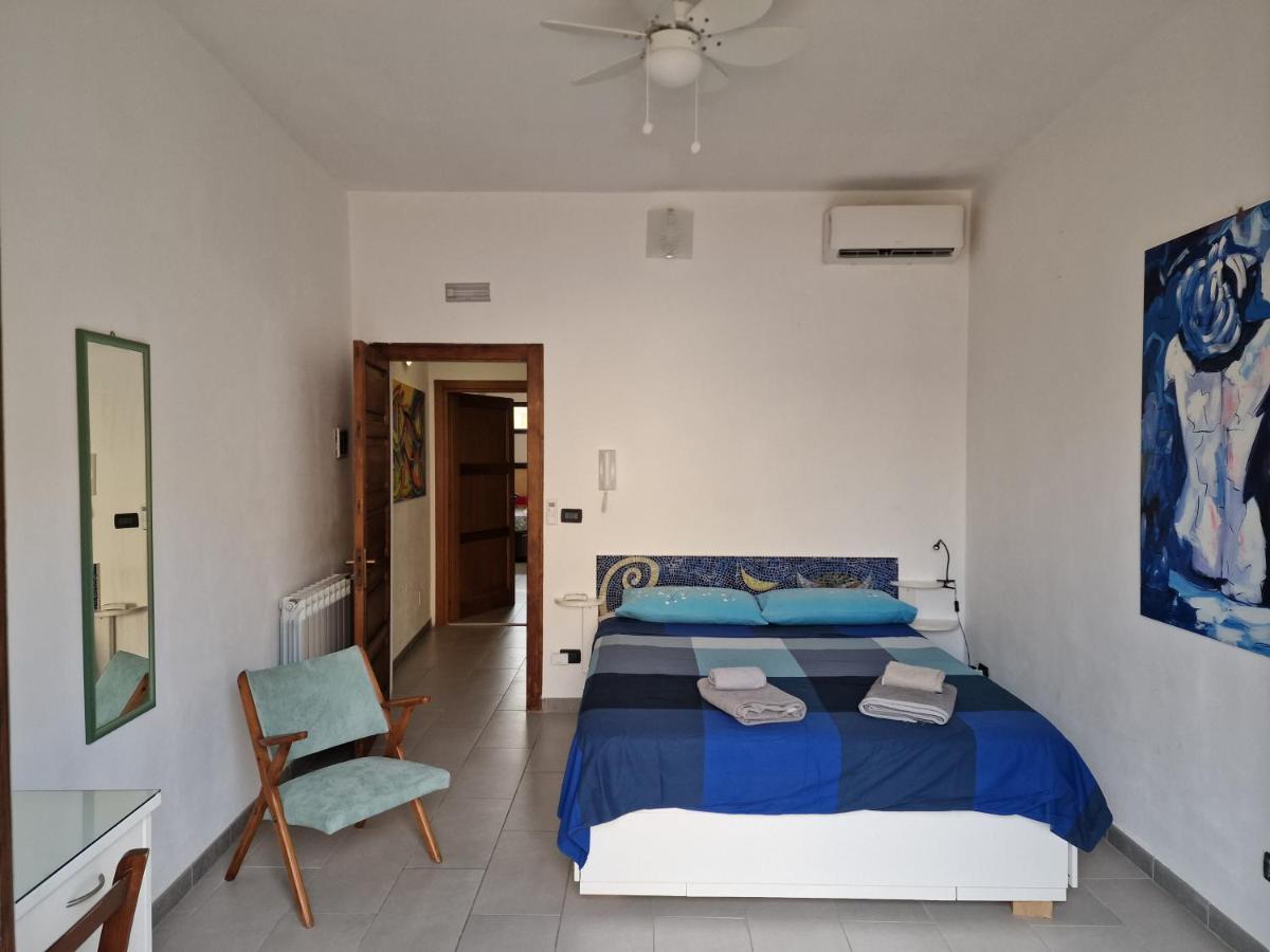 סירקוזה Sea-View Terrace & Bikes Moon Ortigia Holiday Home מראה חיצוני תמונה